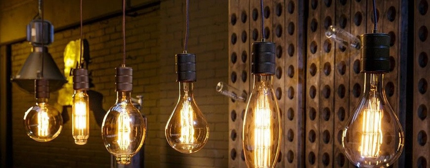 Ampoule filament décorative